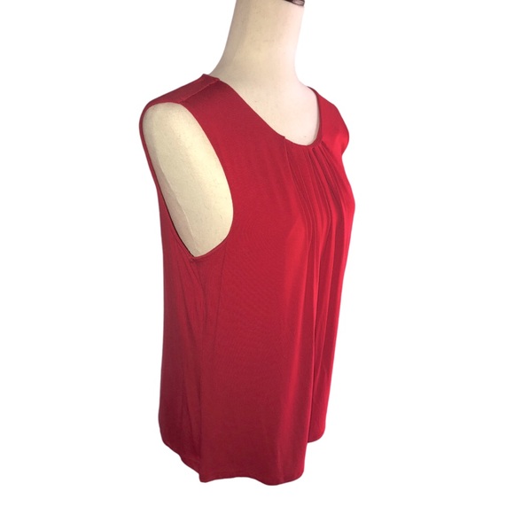 Roz & Ali Sleeveless Red Top Size Medium Pleated Front Round Neck - Picture 9 of 15